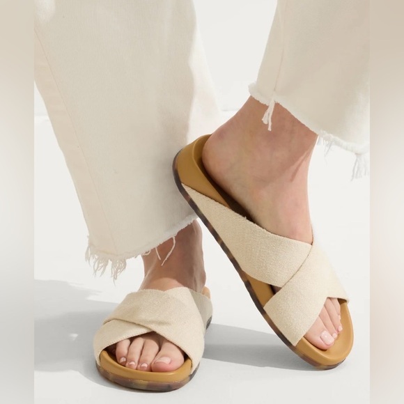 Rothy's The Weekend Slide Oat Size 8 - Picture 3 of 10